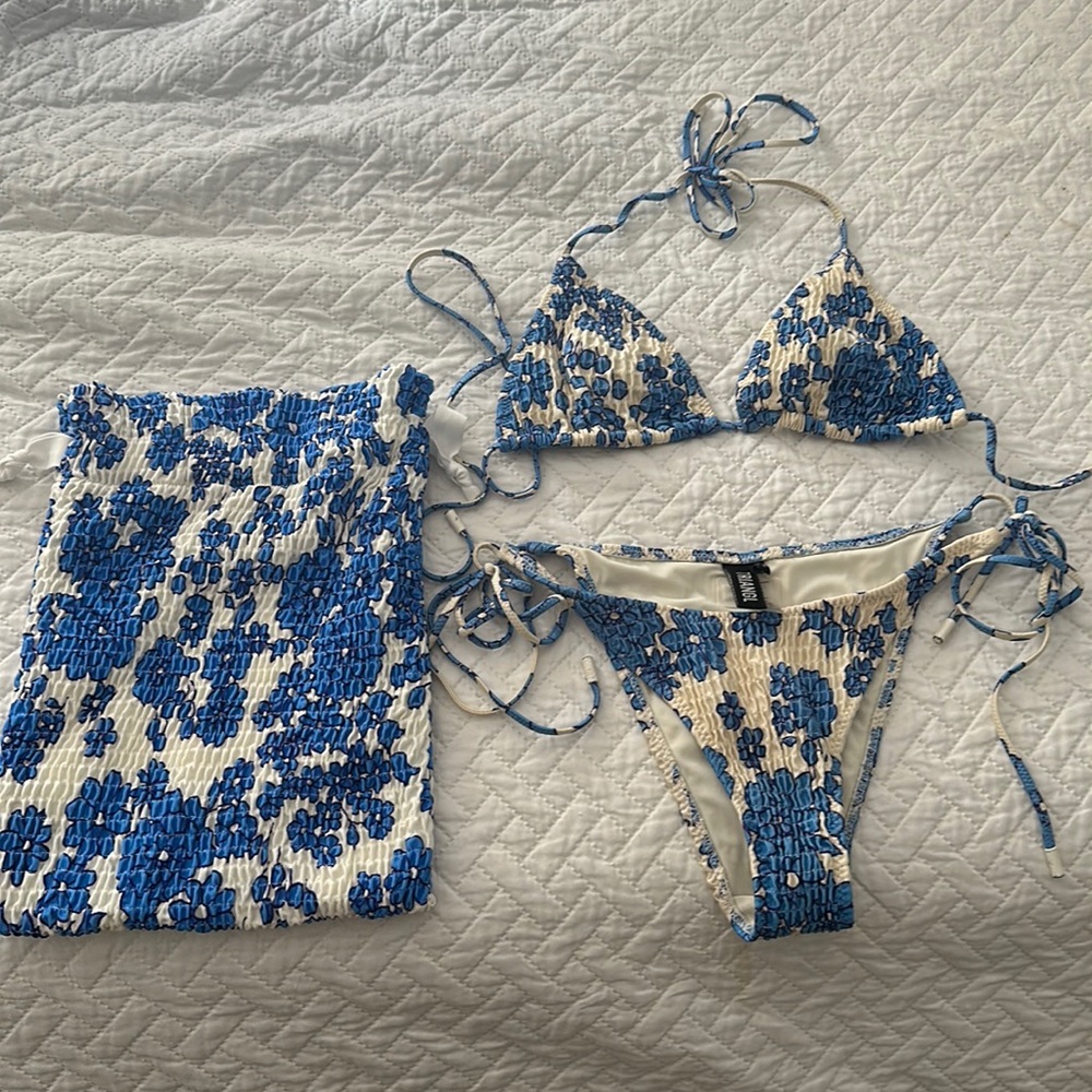 Triangl Swimwear Blue and White Bikini Set